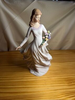 Home Interiors "Daphne" Porcelain Figurine 11790 Vintage 2003 Mint